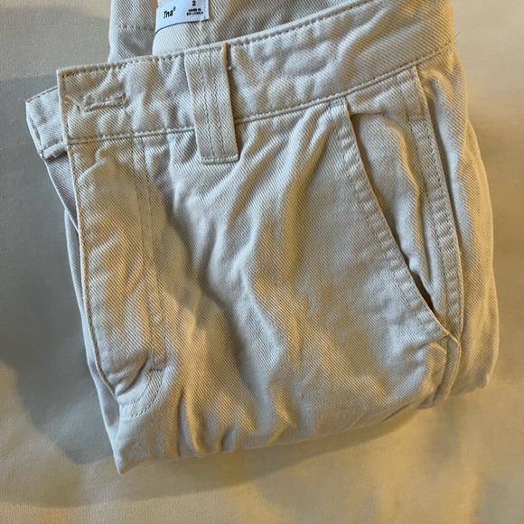 Aritzia TNA cropped cargo pants - Picture 2 of 2